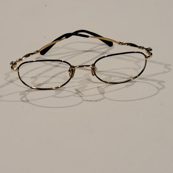 St John Vintage Oval Gold Plated Eyeglasses Frame 48x20x130 - Picture 1 of 12